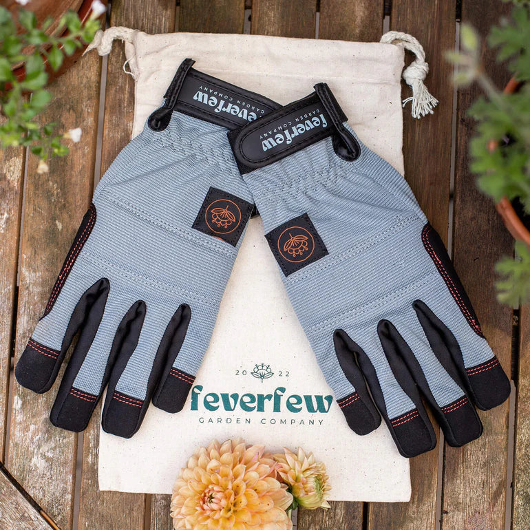 Feverfew Women’s Gardening Gloves | Cornflower therapyofflowers.com