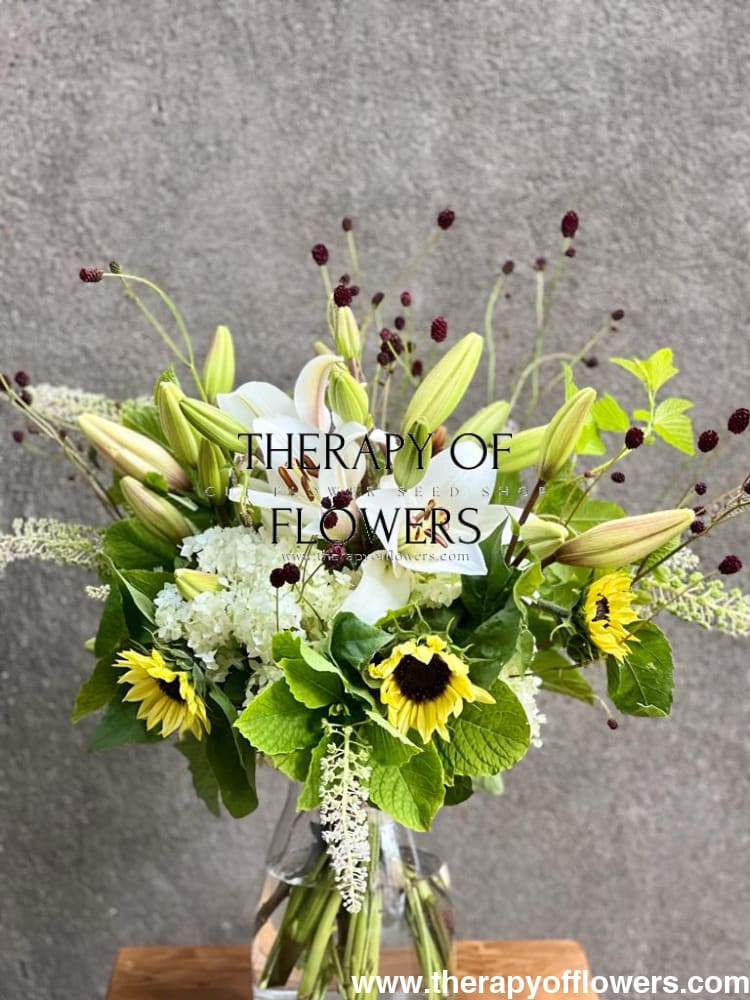 Sunflower Valentine | Helianthu annuus therapyofflowers.com